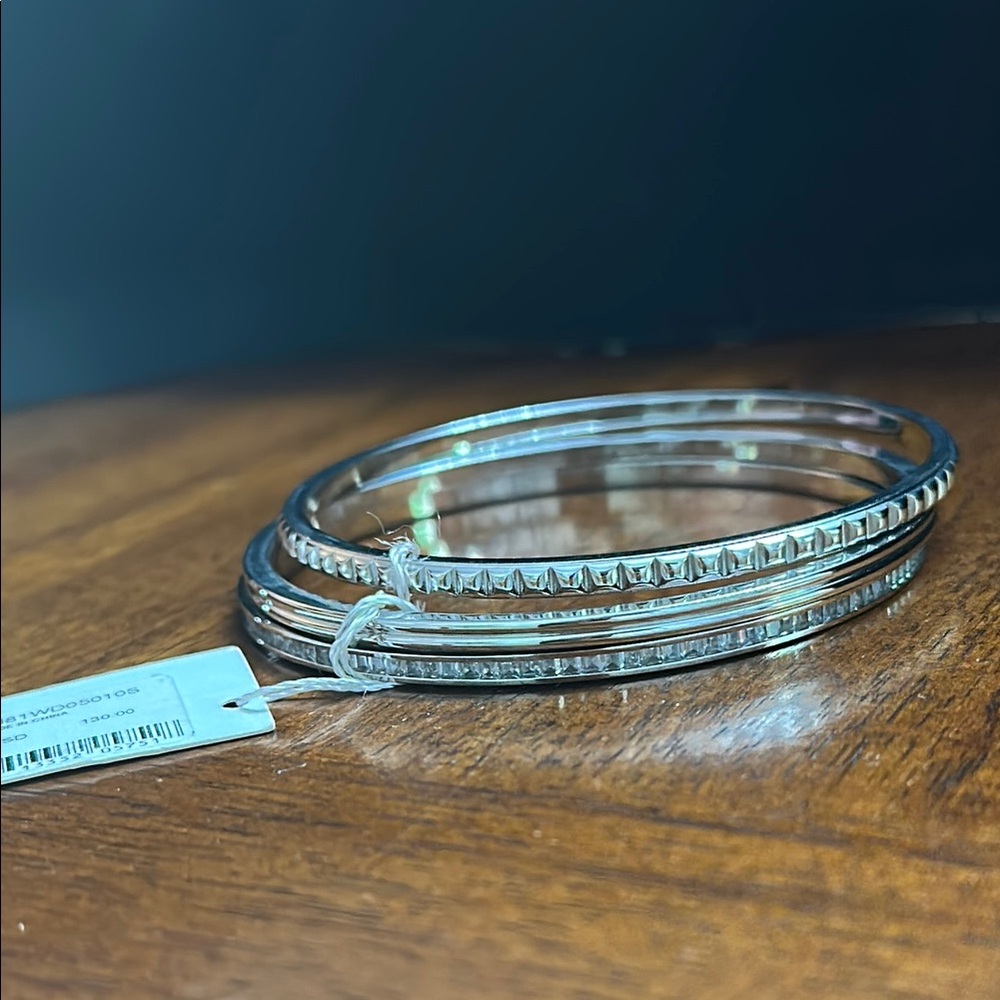 Elegant Silver Bangle Set